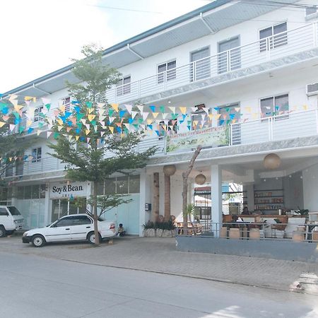 Reddoorz At Fat J Apartelle Mactan Cebu Eksteriør billede