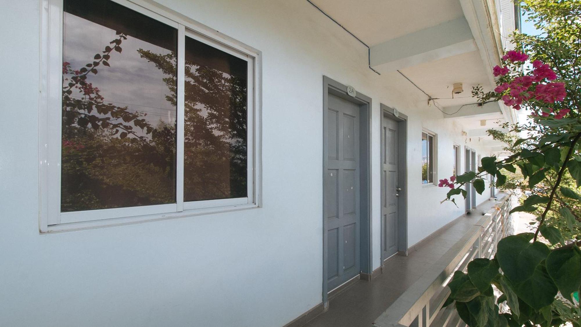 Reddoorz At Fat J Apartelle Mactan Cebu Eksteriør billede