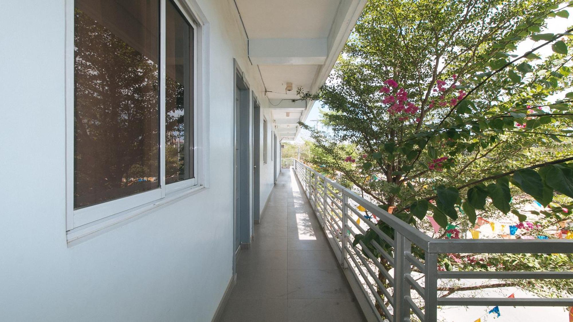 Reddoorz At Fat J Apartelle Mactan Cebu Eksteriør billede